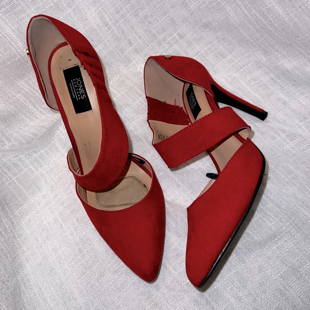 JONES OF NY RED HEELS